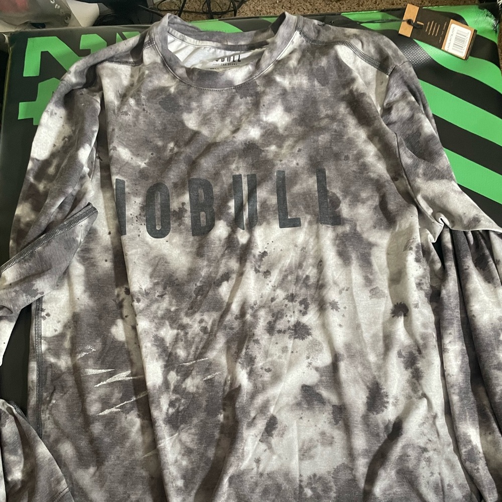 Nobull long sleeve NWT